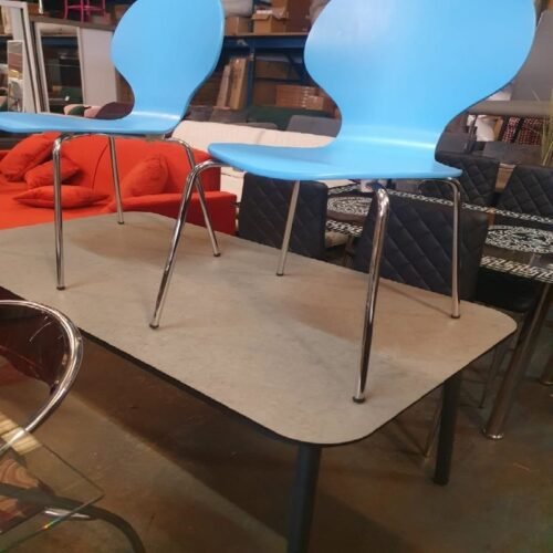 PineGrain Dining Table